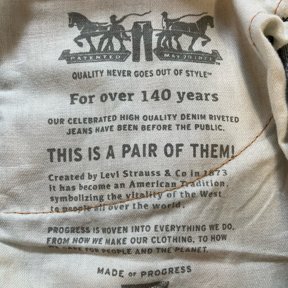 LEVI'S 505 NWOT Men's Medium Wash Straight Leg Jeans 40x30 100% Cotton - Picture 6 of 8